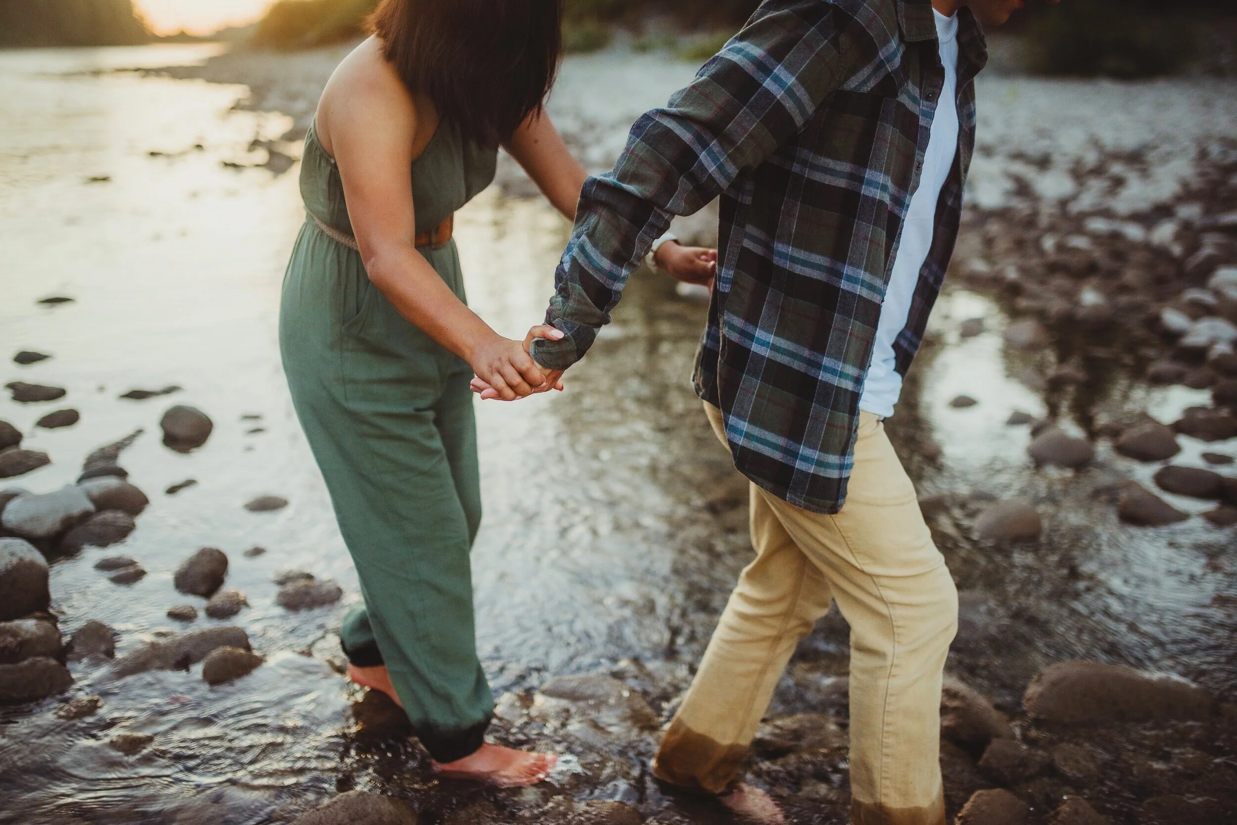 KATHY &amp; ERIK // AUGUST ENGAGEMENT SESSION // SEDRO-WOOLLEY, WA