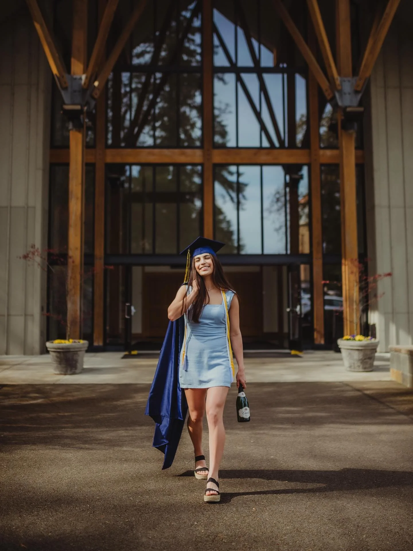 Grad photos for Jordyn and her hubby Riley last season!! 
//
If you&rsquo;re looking for grad photos this spring, let&rsquo;s chat!! It&rsquo;s getting to be that time of year again!! Capturing grad photos is such a fun and special way to celebrate t
