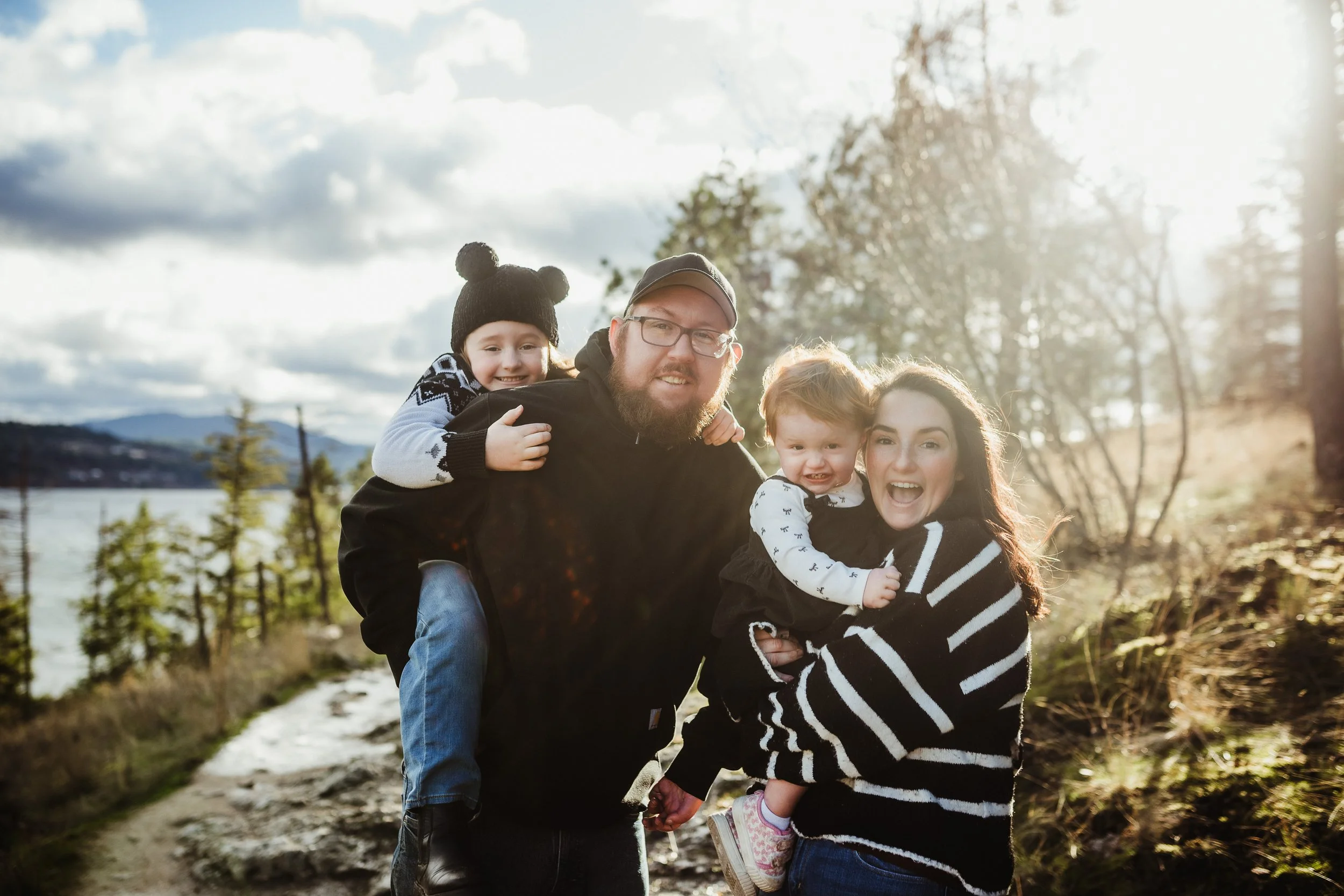early winter family session at tubbs hill // coeur d'alene, id