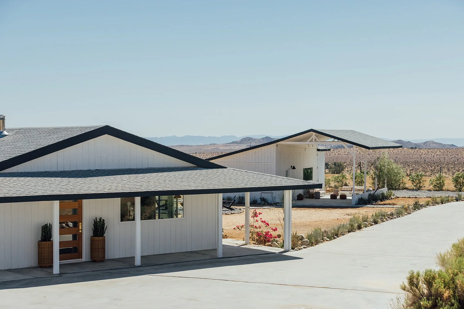 2. J-Exterior_063.jpg