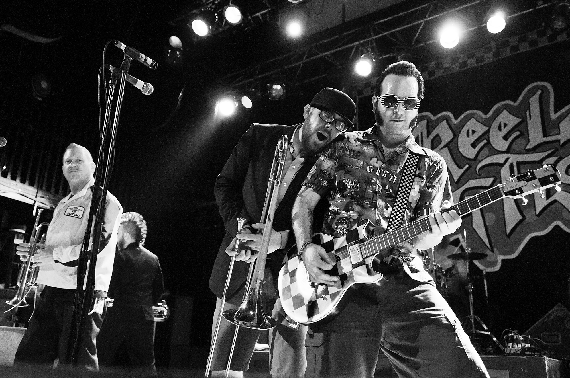 REEL BIG FISH