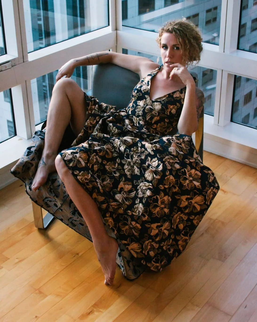 Went looking for something else and found these photographs @boban.photography took of me when I was newly pregnant with my oldest. They feel like a VOGUE magazine cover. We took 5 days of photographs. In the beginning I was so nervous, but by the en