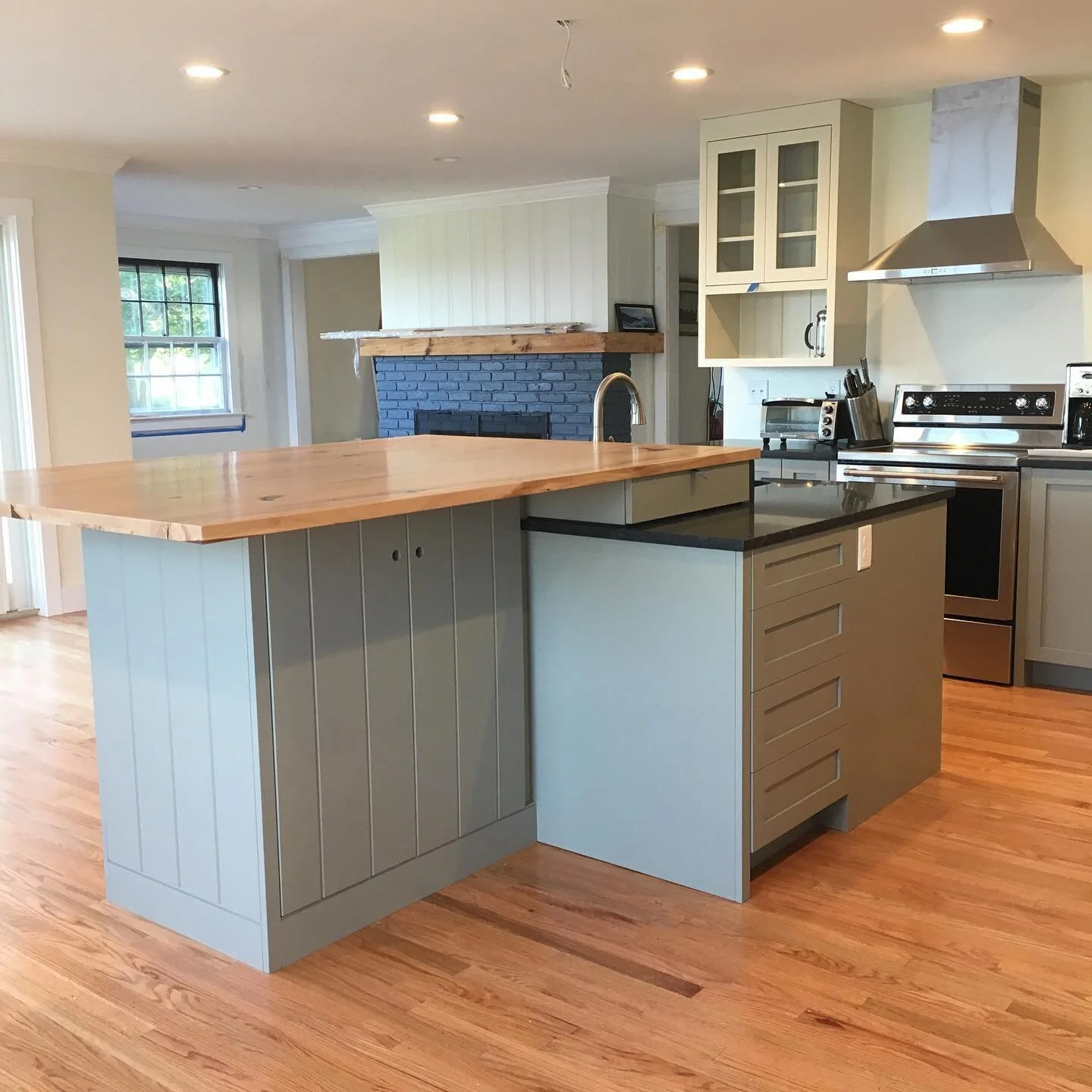 Really happy with the way this recent custom kitchen turned out.  Big thanks to @sakonnet_woodwork for the reclaimed beech countertop.  Shout out  to @sk3000 too.  His notch carpentry made the install a breeze.. #customkitchens #farrowandball #reclai