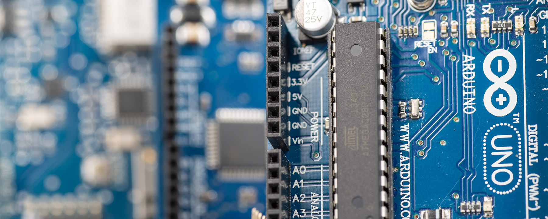 Microprocessor-vs-Microcontroller-vs-Microcomputer-1.jpg