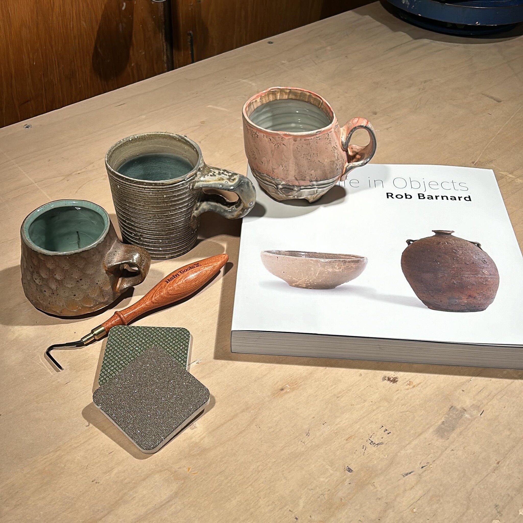 My @nceca.rva haul for 2024! I got &ldquo;A Life in Objects&rdquo; by @rob__barnard__pottery. 
A new trimming tool from @hsinchuenlin that I&rsquo;m looking forward to using this week! 
A couple of flexible, diamond sanding pads from @diamondcoretool