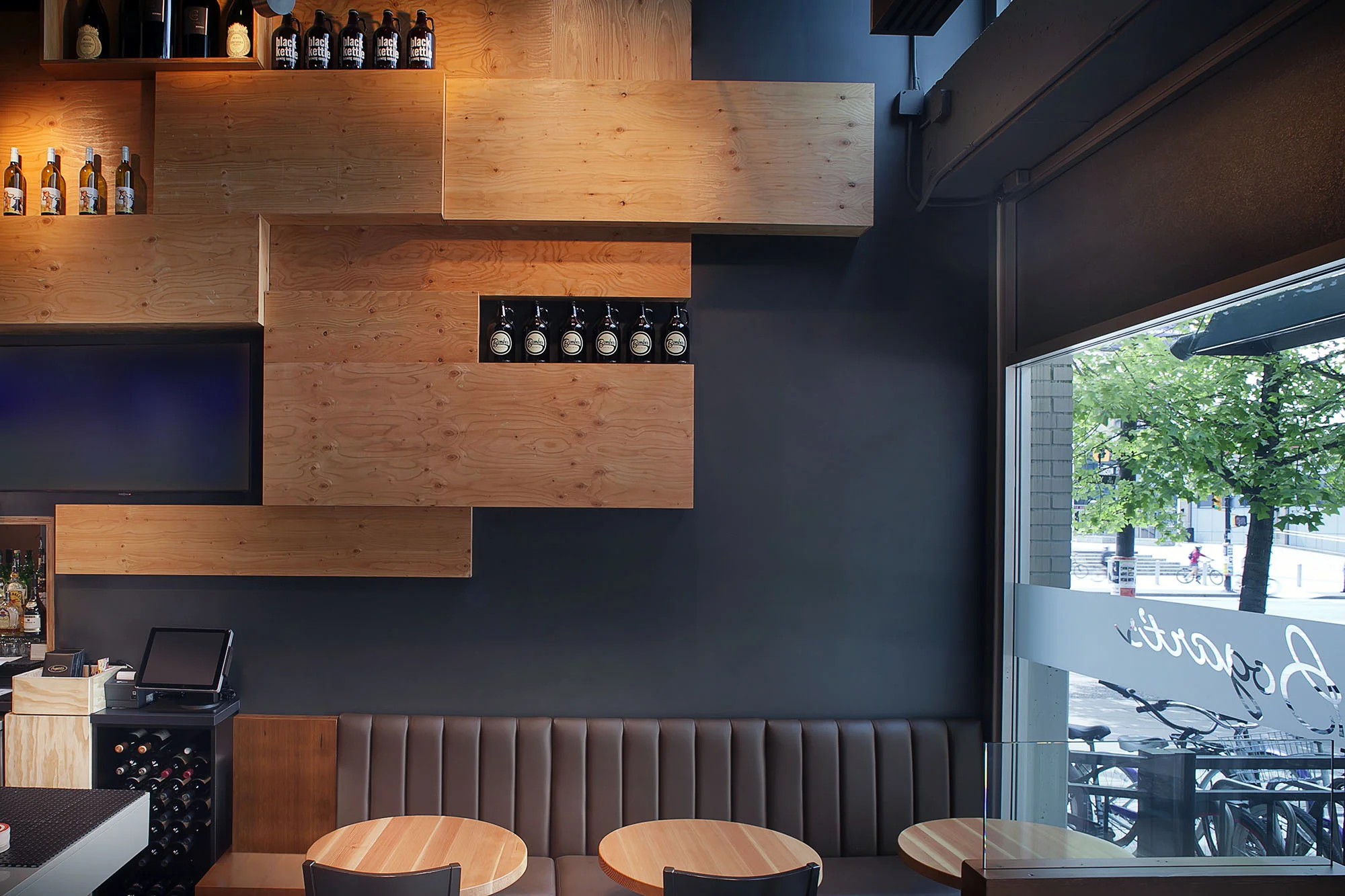 bogarts-banquette.jpg