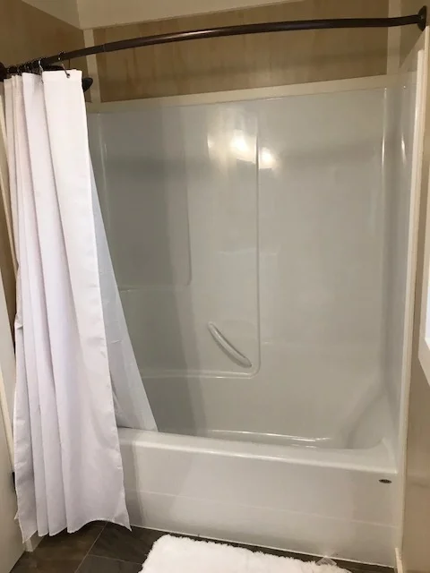 Full Sized Tub/Shower combo