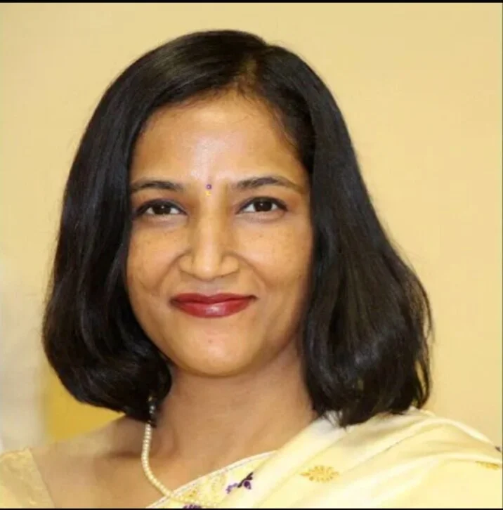 In Hindi, Shravani Sarma, emphasizes on Breast Self Exam in addition to other screening tests.