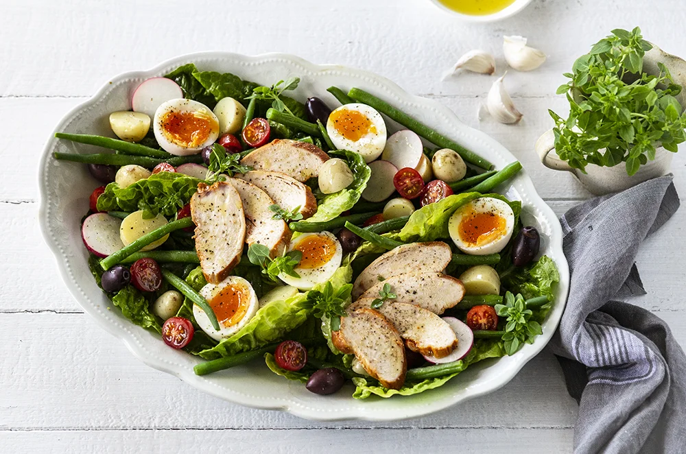 GeorgeJo_Smoked Chicken_Niscoise Salad3_sml.jpg
