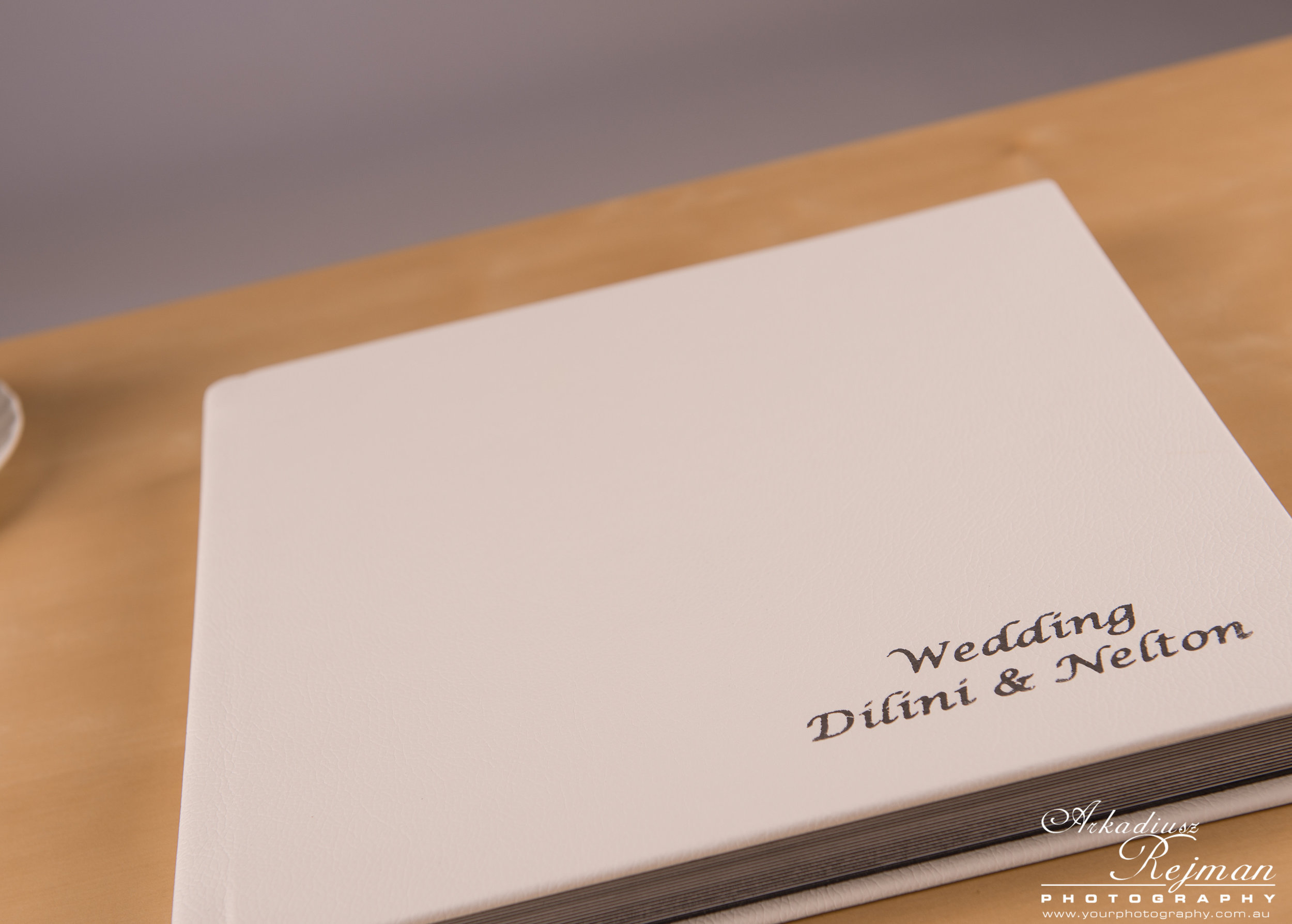 WeddingAlbum-White-0003.jpg