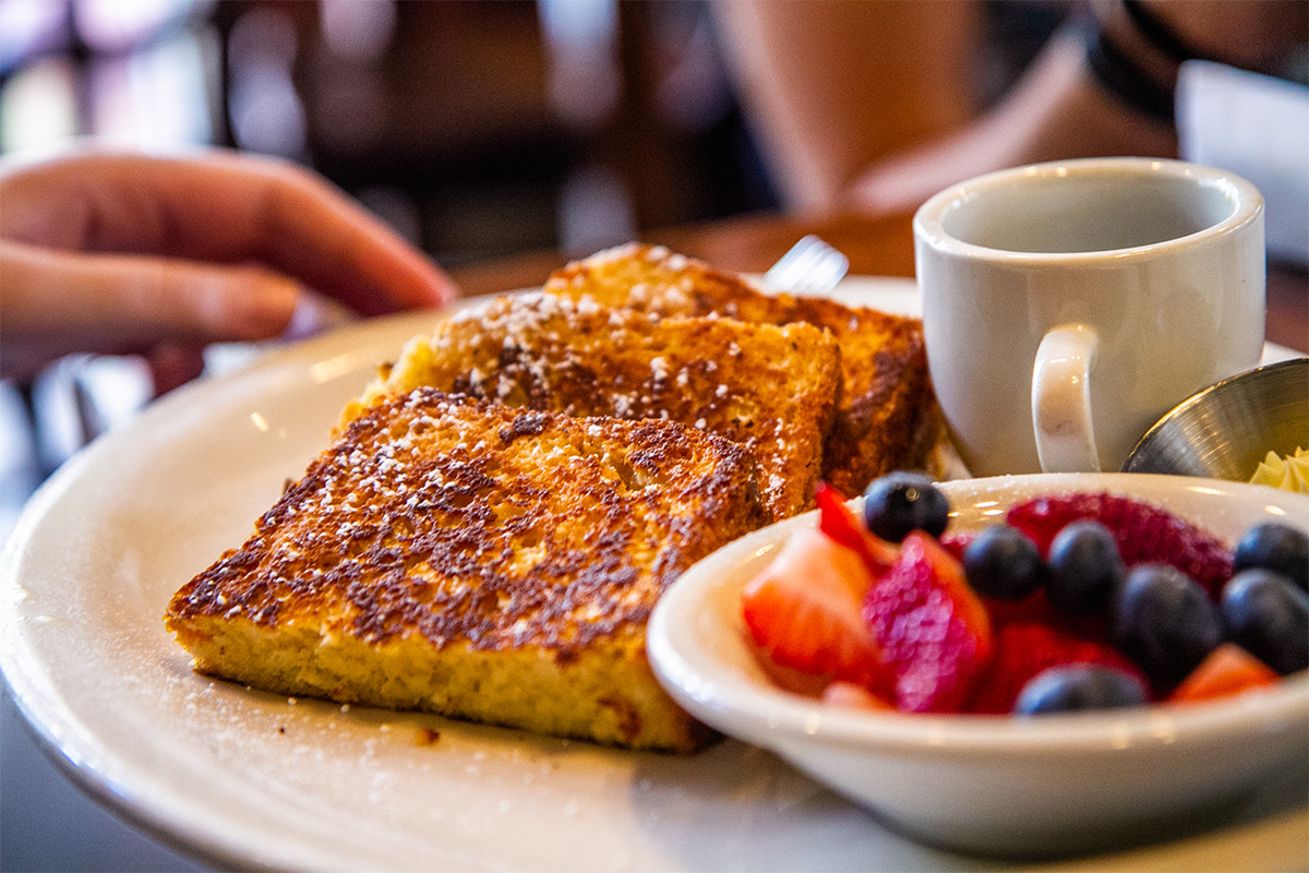 6 Places to Eat in DC - Busboys and Poets