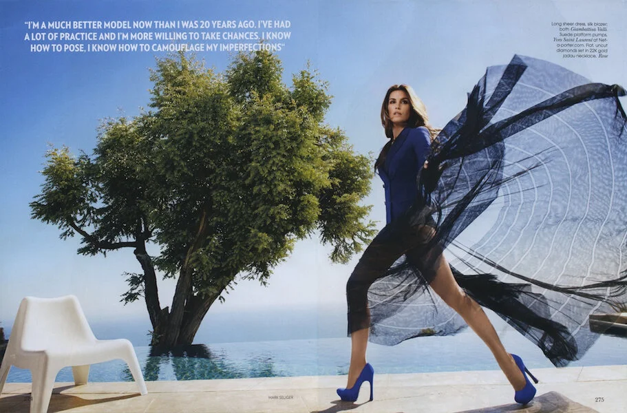 ChrisGaskill_MarkSeliger_VogueIndia_CindyCrawford_Poolside-600.jpg