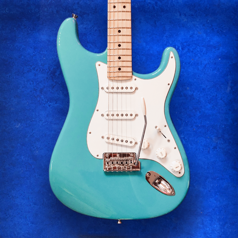 Episode 137 - Fender American Pro II Stratocaster and Recovery Effects Shortwave