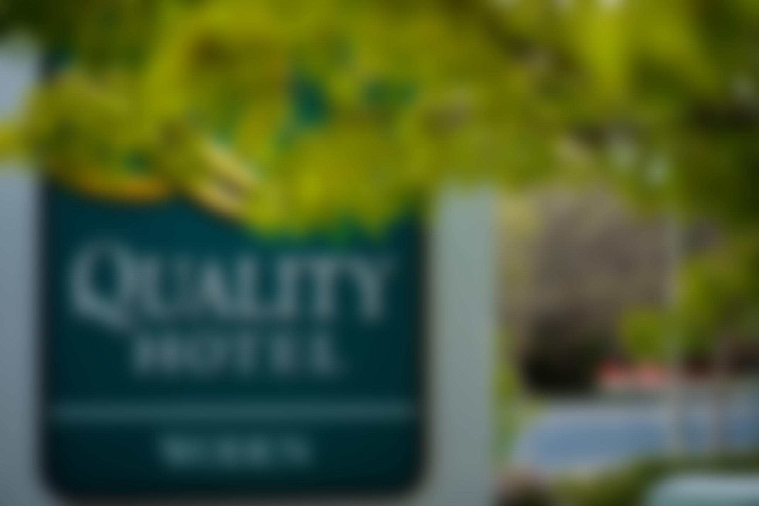 QualityHotel_BG.jpg