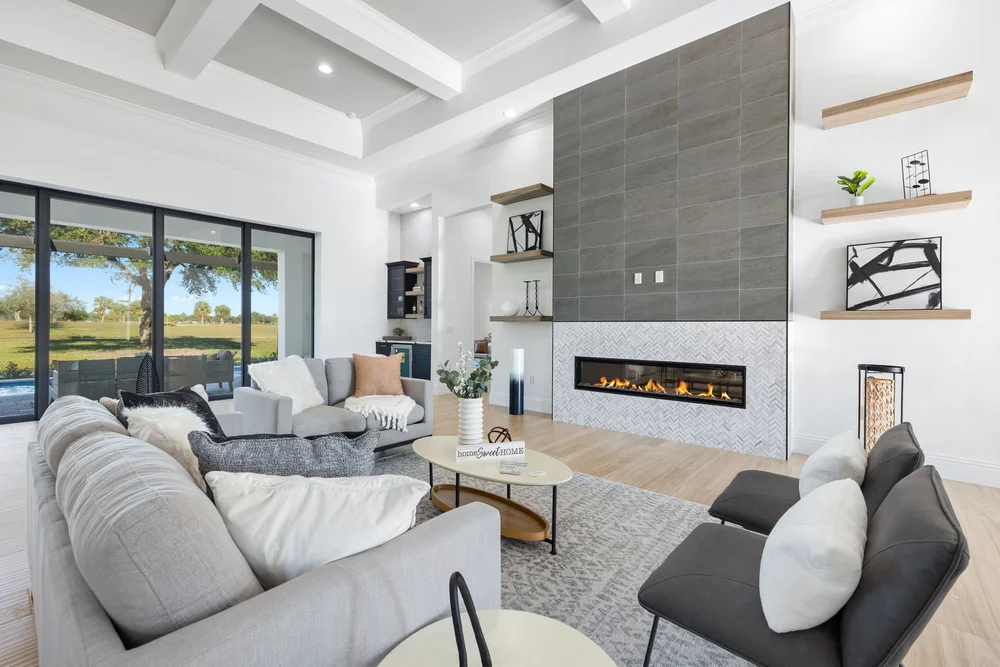 Pinnacle custom home living area in River Hall Country Club