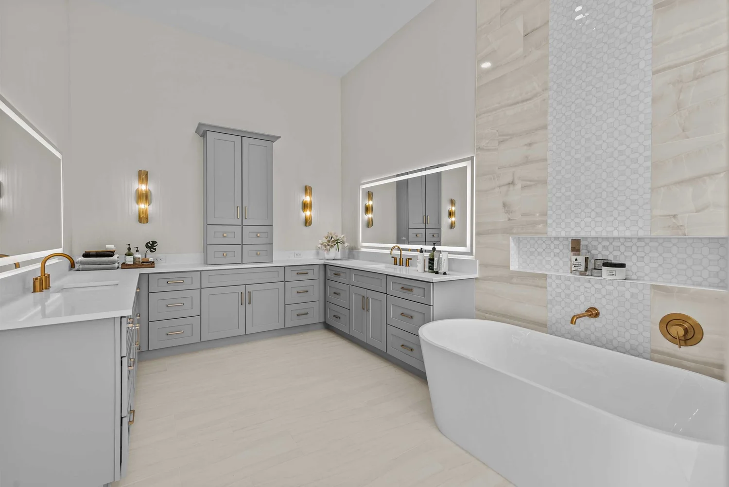 3389 Chestnut Grove Drive owner's bath