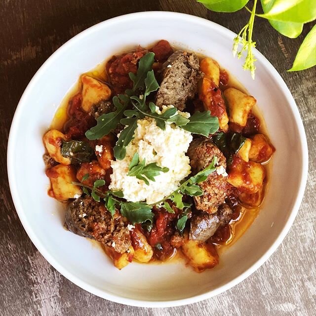 Today and tomorrow we&rsquo;re serving up Homemade Gnocchi with Homemade Wild Boar Sausage and @biancodinapolitomatoes 🤤 Order online (link in bio) or give us a call (805) 245-9564
.
.
.
#wildboar #gnocchi #farmtotable #solvang #mealstogo