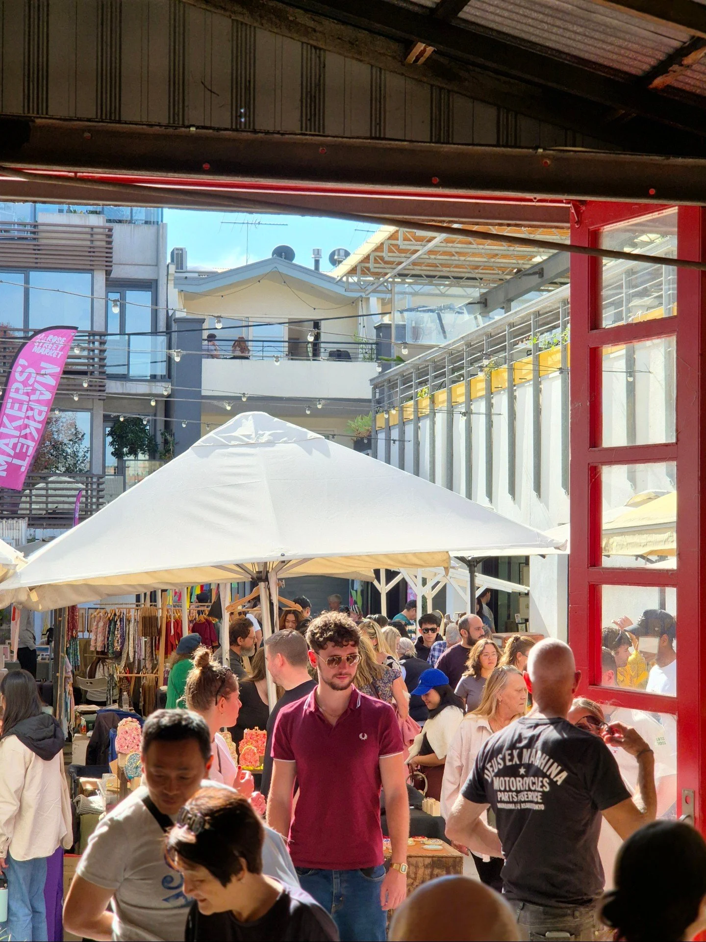 Just another day in market paradise! Soak up the warmth while it lasts! Open until 4pm.

#picoftheday #alwaysoriginal #rosestmarket #fitzroy #shoplocal #melbourneevents #whatonmelbourne #handmade #supportsmallbusiness