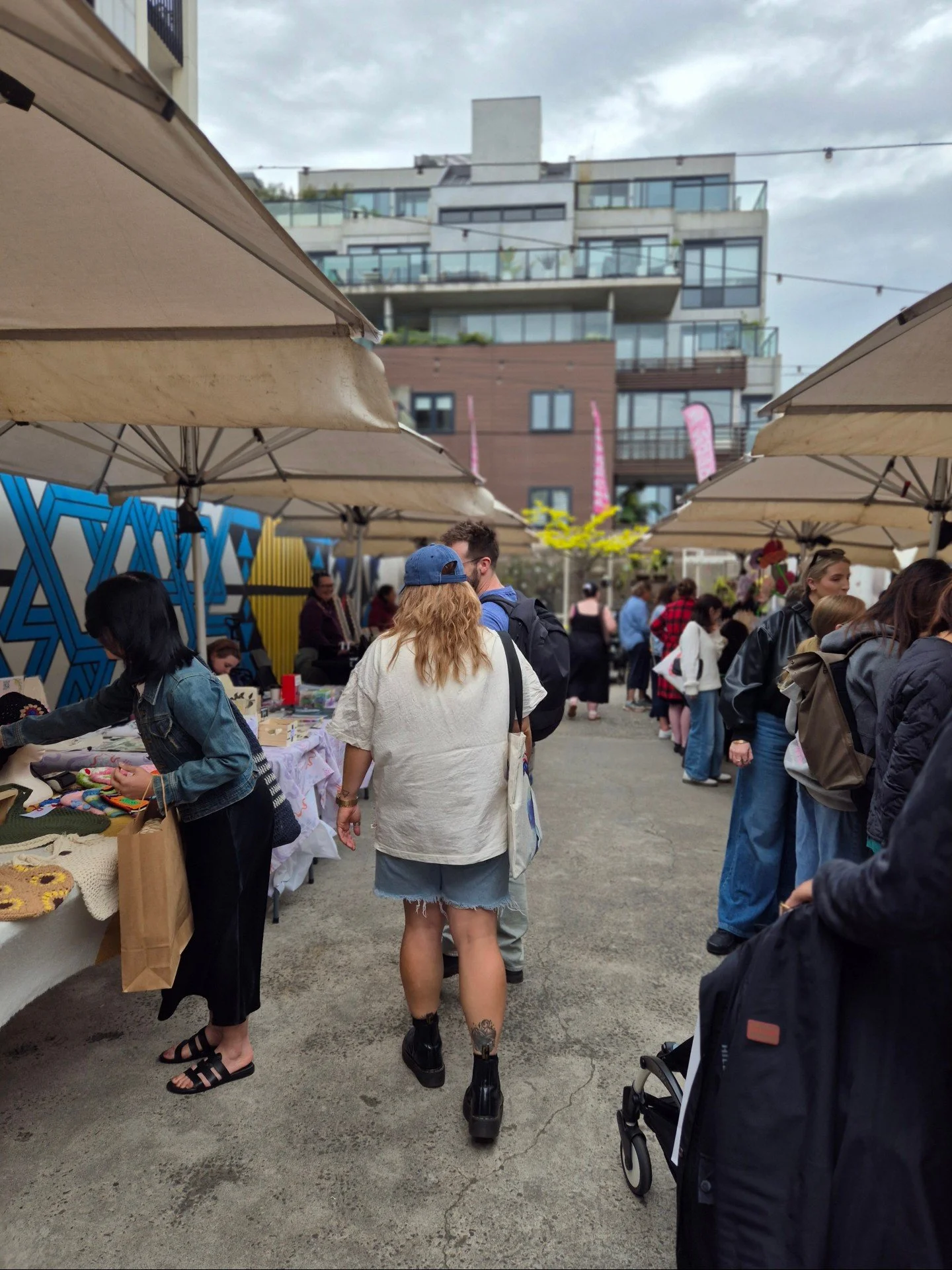 Would we let you down? Despite the forecast, we are open with a hearty crew of dedicated makers! 

Pack a brolly and be a good Melburnian and enjoy this city of ours! 

Find us at Rose Street and at Heide today.

#alwaysoriginal #rosestmarket #melbou