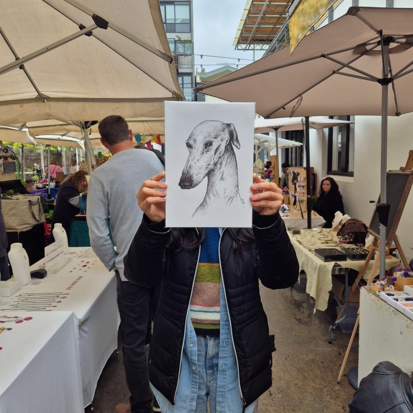 Plenty of friendly faces enjoying the market today!