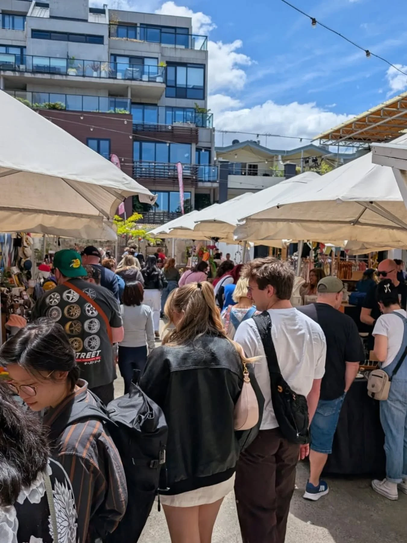 Markets are back baby! This weekend, we're open for our first weekend of 2026!

It's a go slow vibe under the summer sunshine.

See you from 10am.

#2026 #alwaysoriginal #rosestmarket #marketvibes