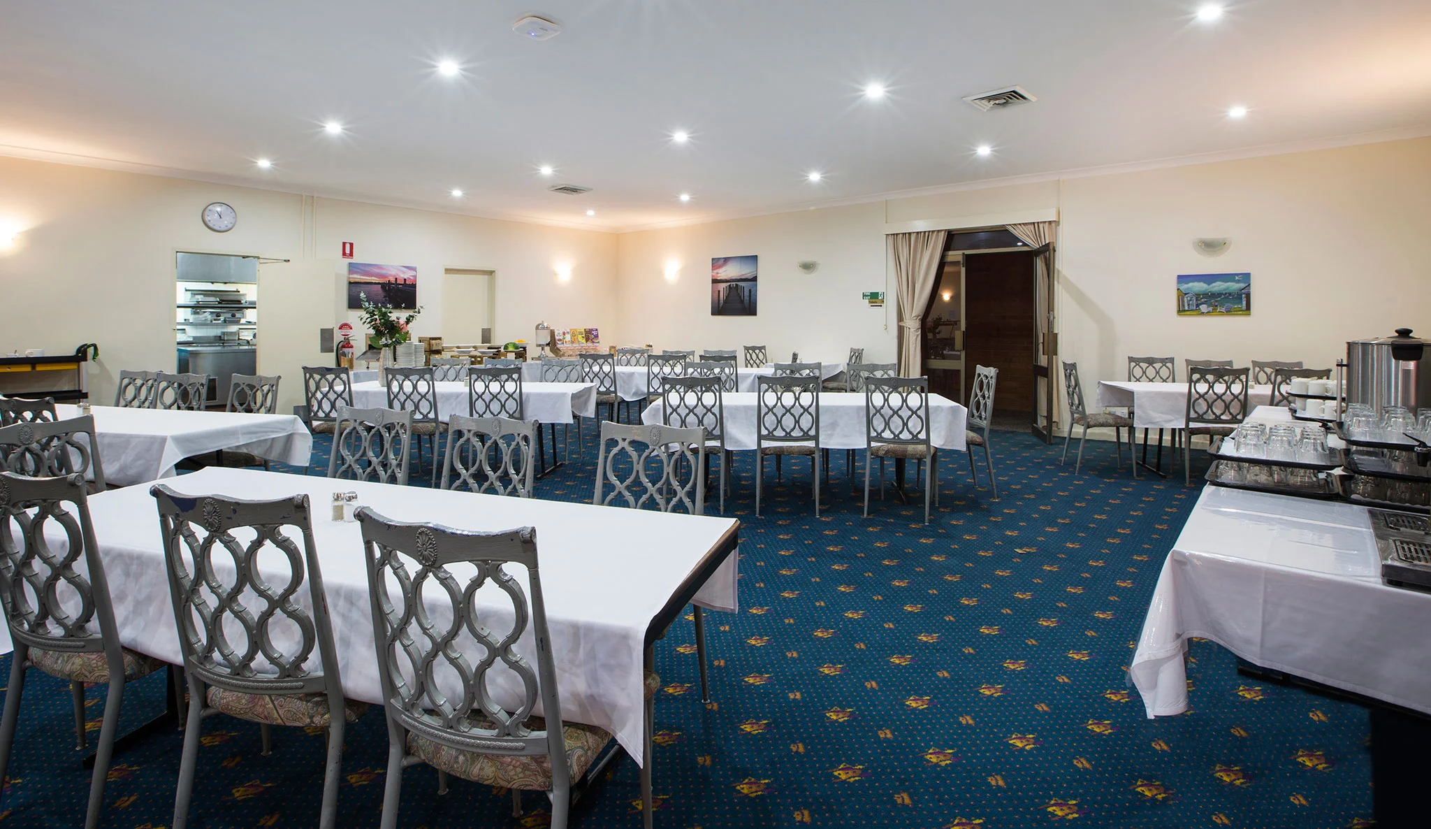 Archer Hotel