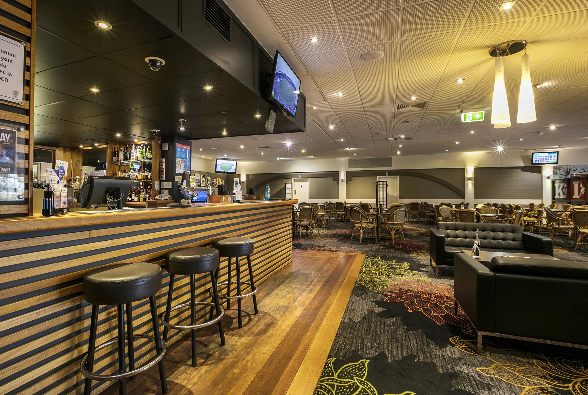 Nudgee Beach Hotel