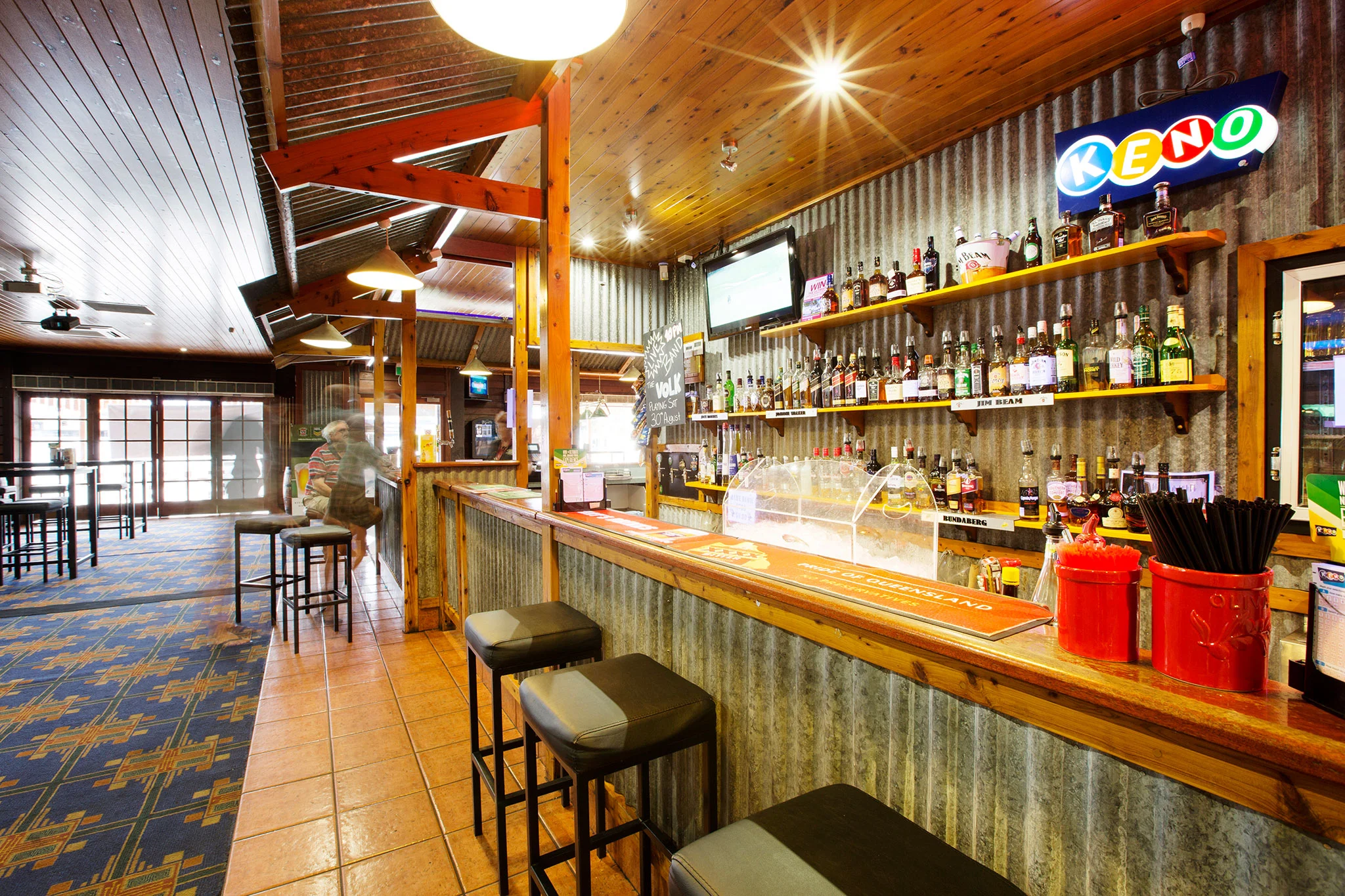 Coutts Commercial Hotel