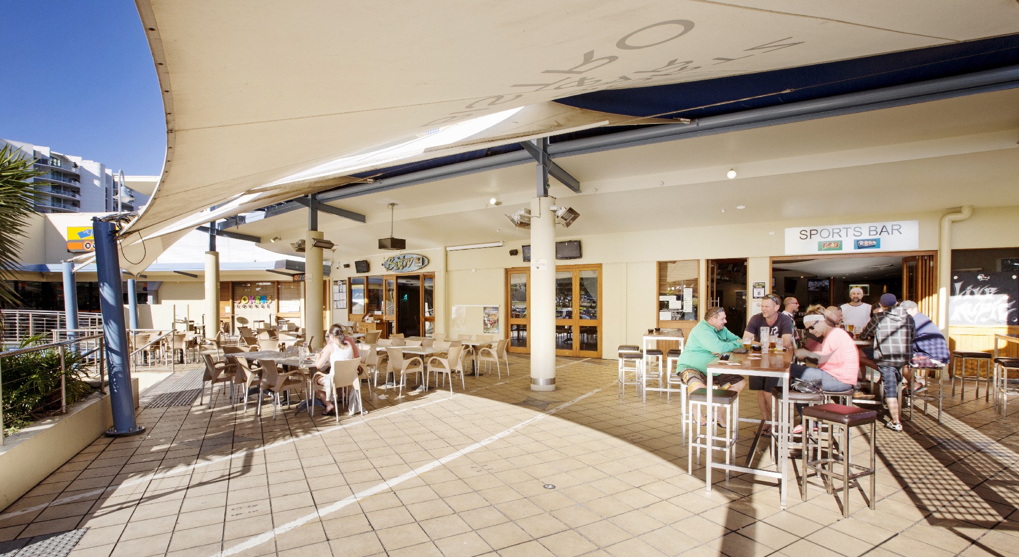 PUB_MOOLOOLABA_7174.jpg