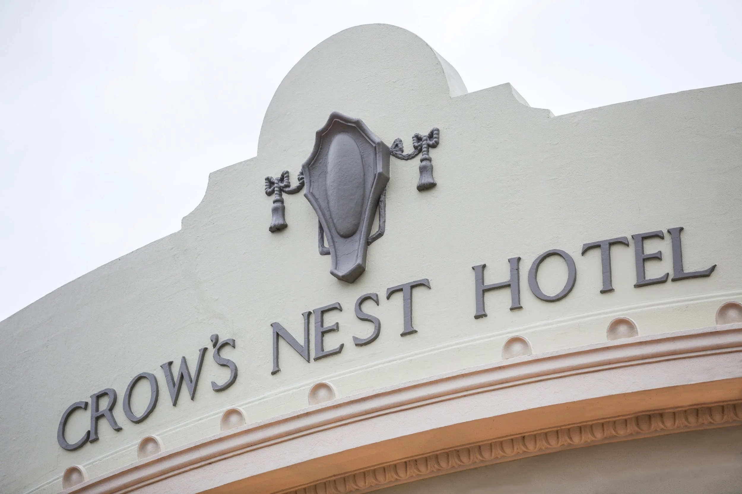 Crow's Nest Hotel