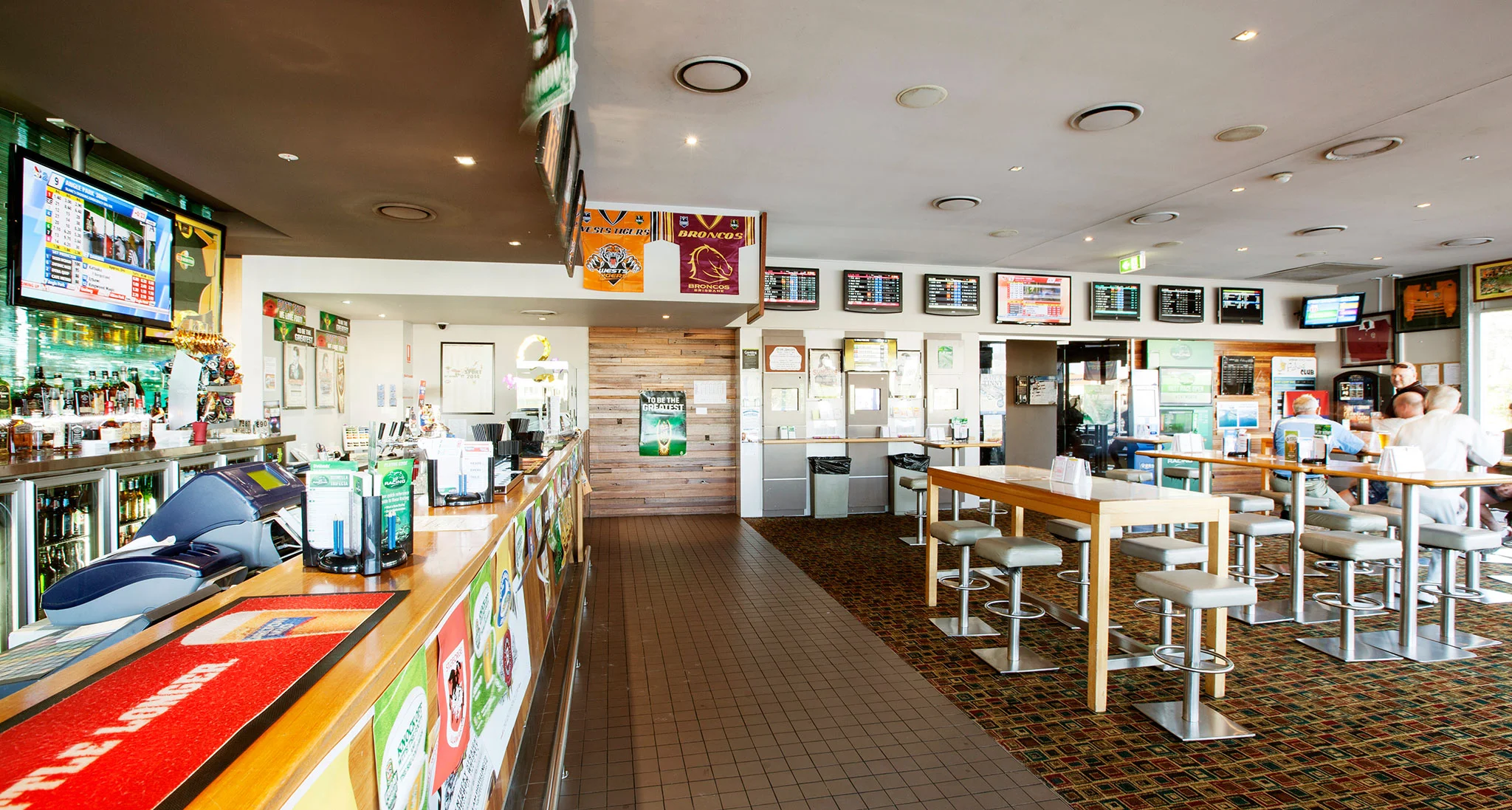 PELICAN_WATERS_8920.jpg