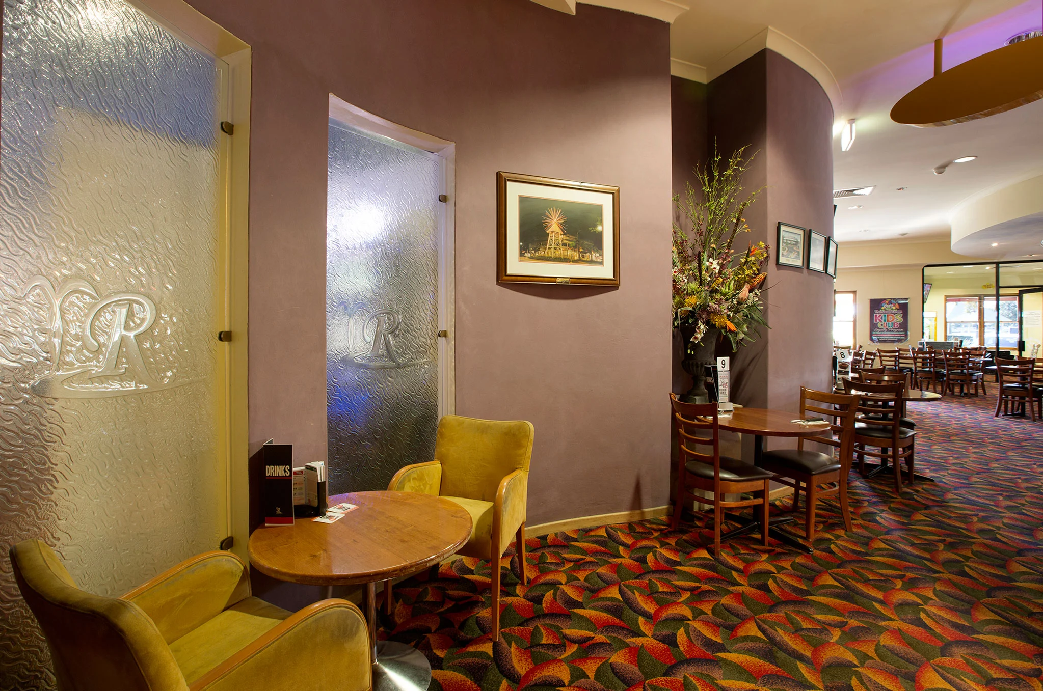 RUSSELL_TAVERN_3183.jpg