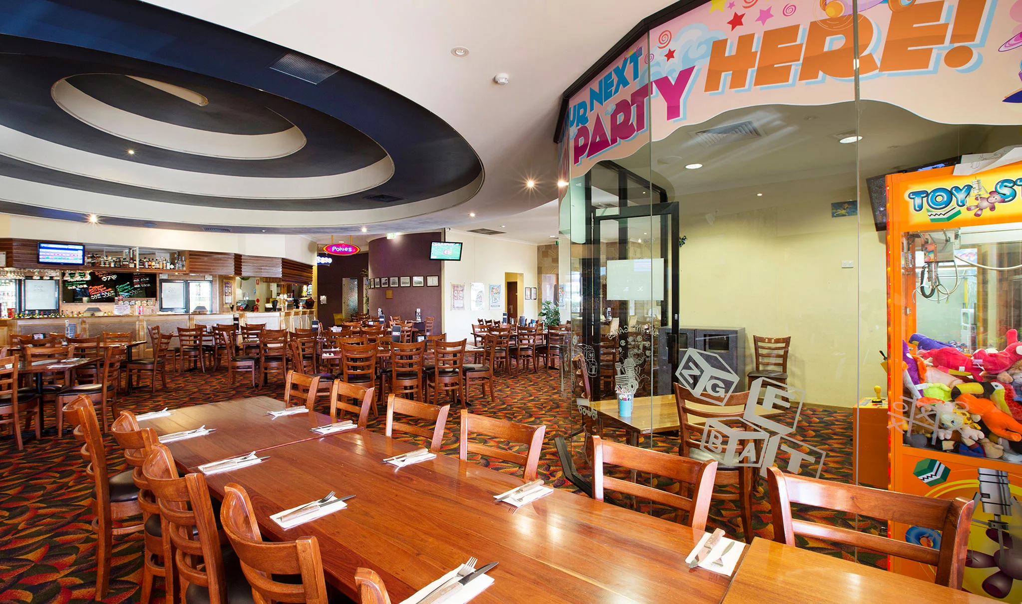 RUSSELL_TAVERN_3131.jpg