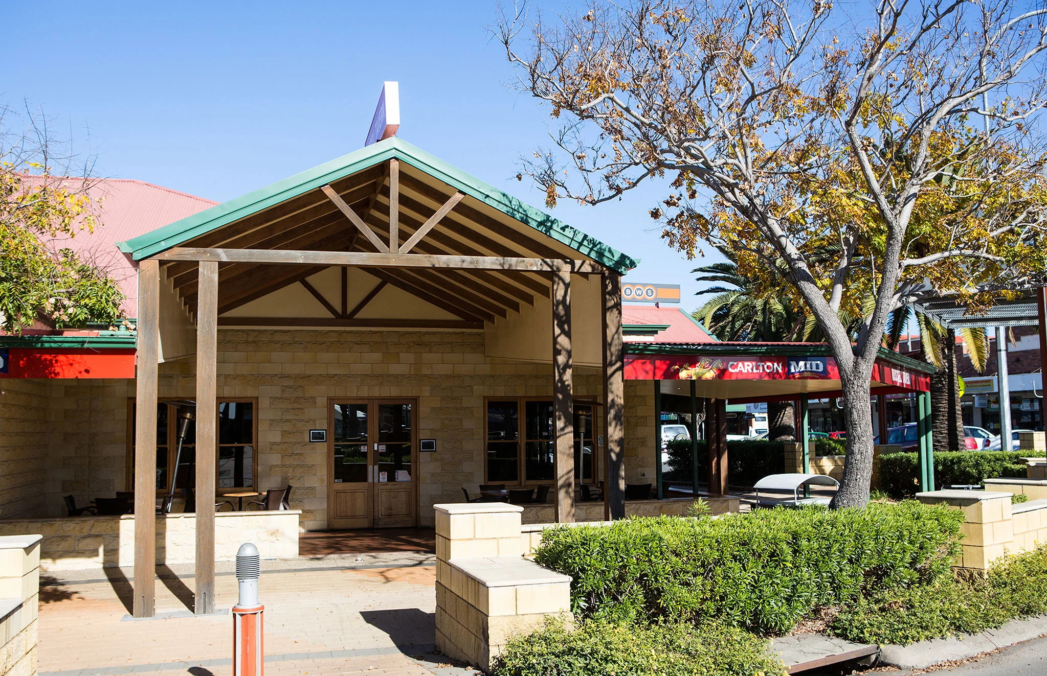 RUSSELL_TAVERN_3080.jpg