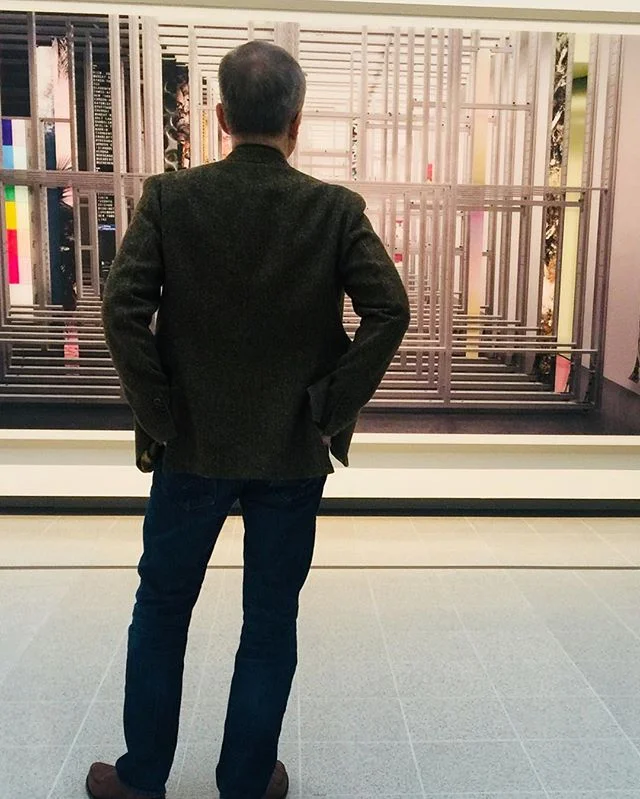 Christoph Waltz, in front of Andreas Gursky&rsquo;s &ldquo;Storage, 2014&rdquo; at Hayward gallery on the 1st April.
.
.
.
#andreasgursky #christophwaltz #actor #gursky #abstract #photography #photomanipulations #gallerypeople #haywardgallery #jentak
