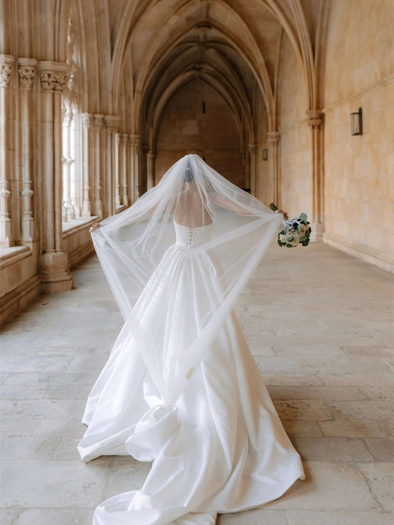 D // D

A wedding at one of Portugal&rsquo;s most iconic and historic landmarks &mdash; the Monastery of Batalha.
It was a true privilege to be part of this day and to document a love story in such an extraordinary and timeless setting.

WP @cerimoni