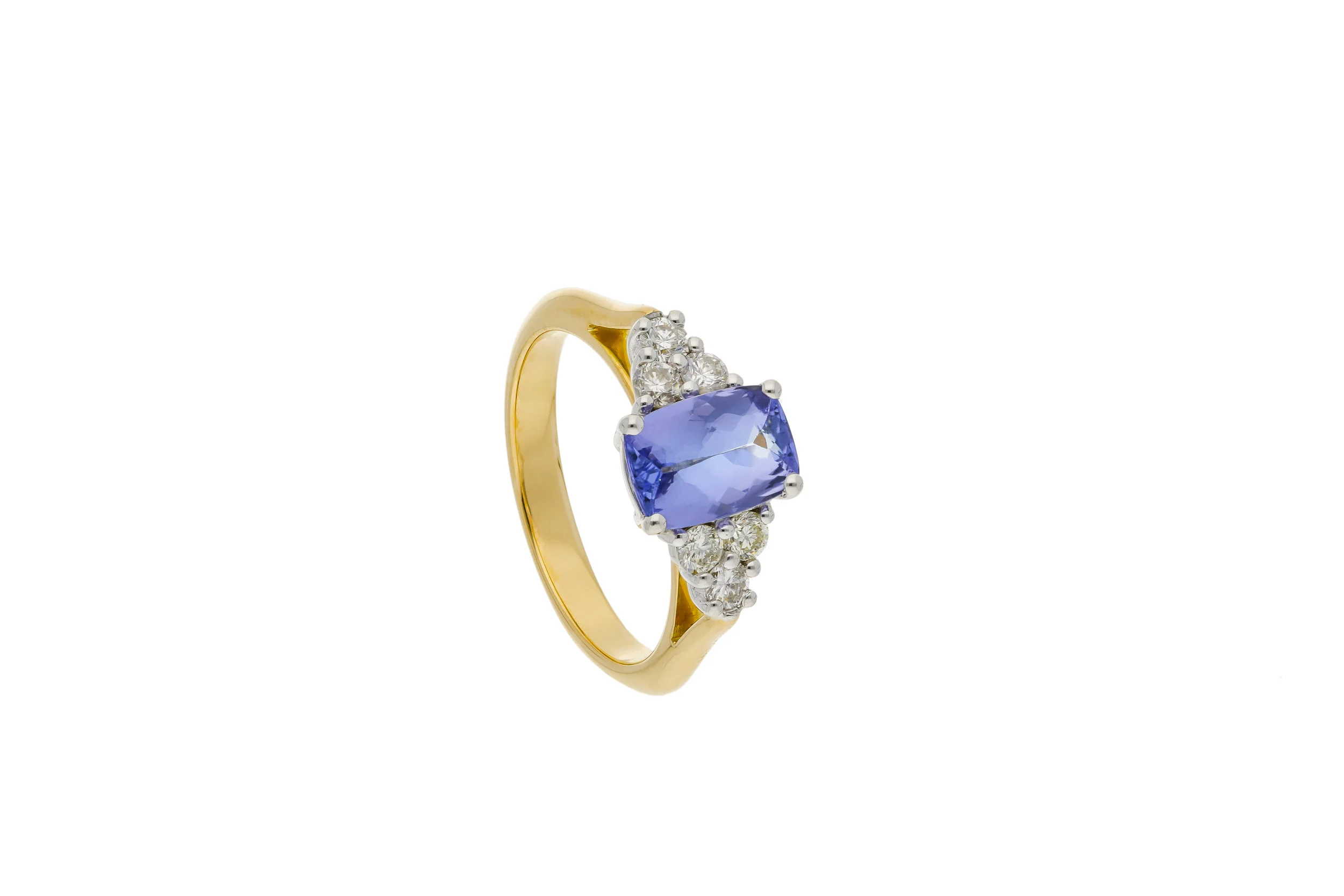 Tanzanite_engagement_ring_2_final_6.jpg