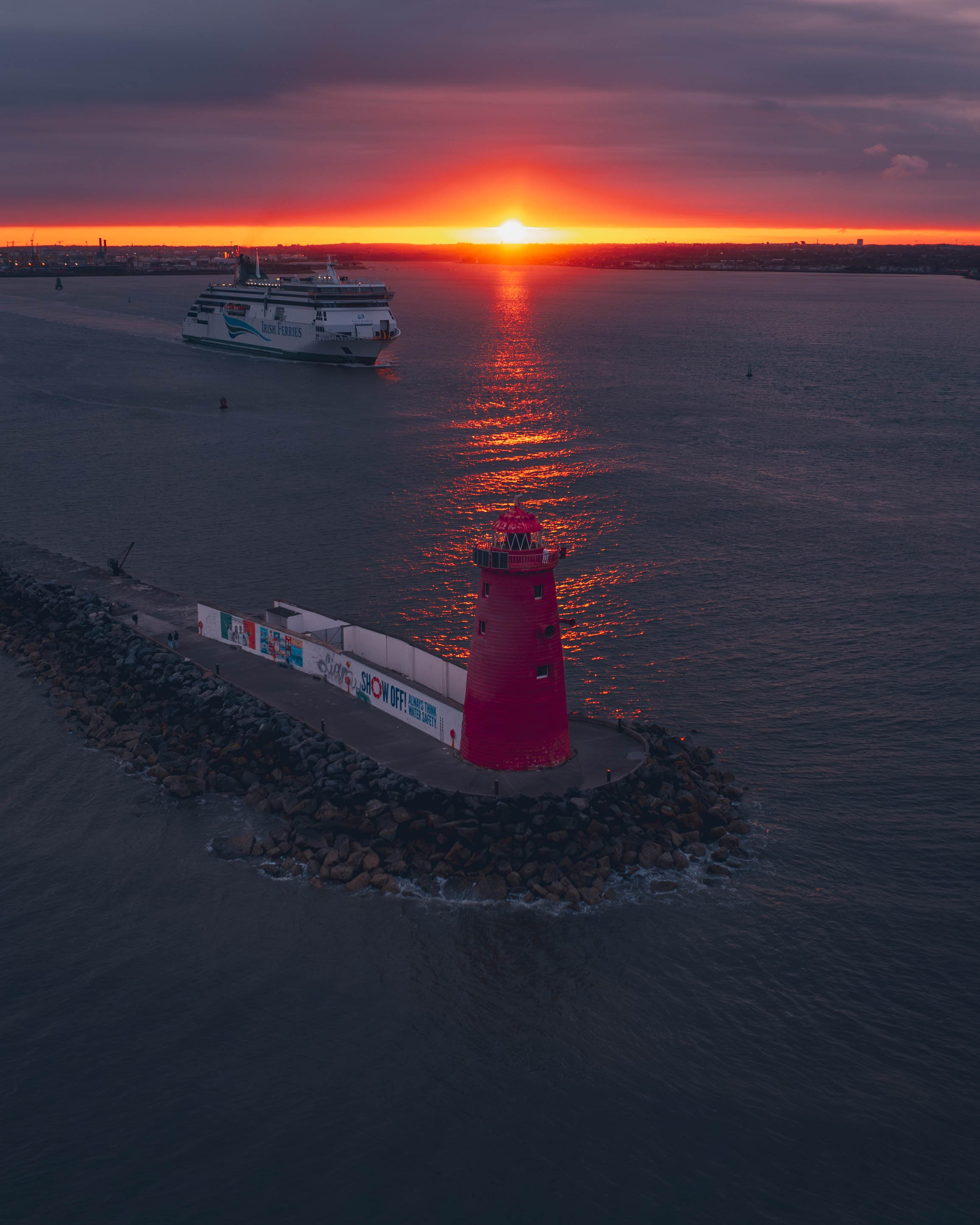 Poolbeg_03.jpg