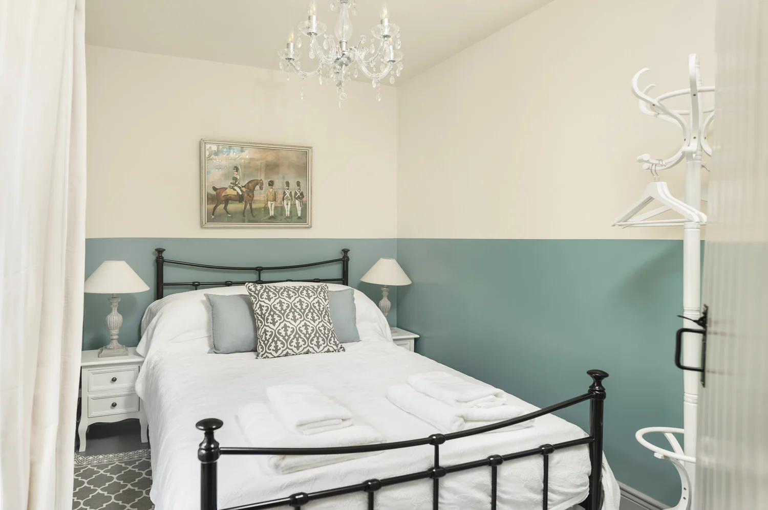 stable cottage double.jpg
