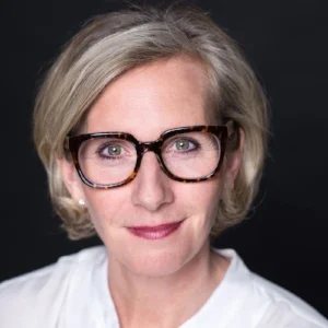 Vicki Saunders - Pic.jpg