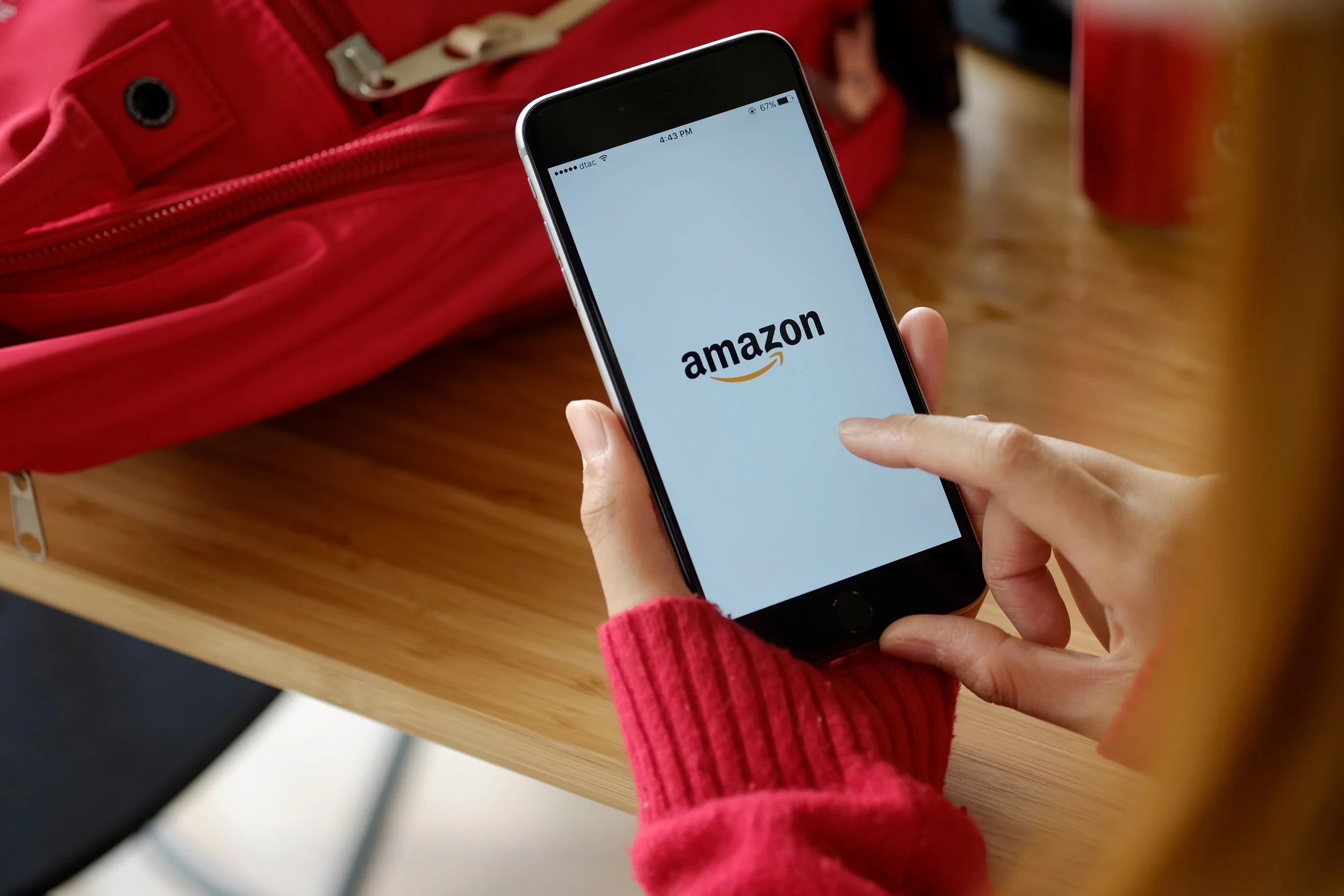 Half of online shoppers head straight to Amazon