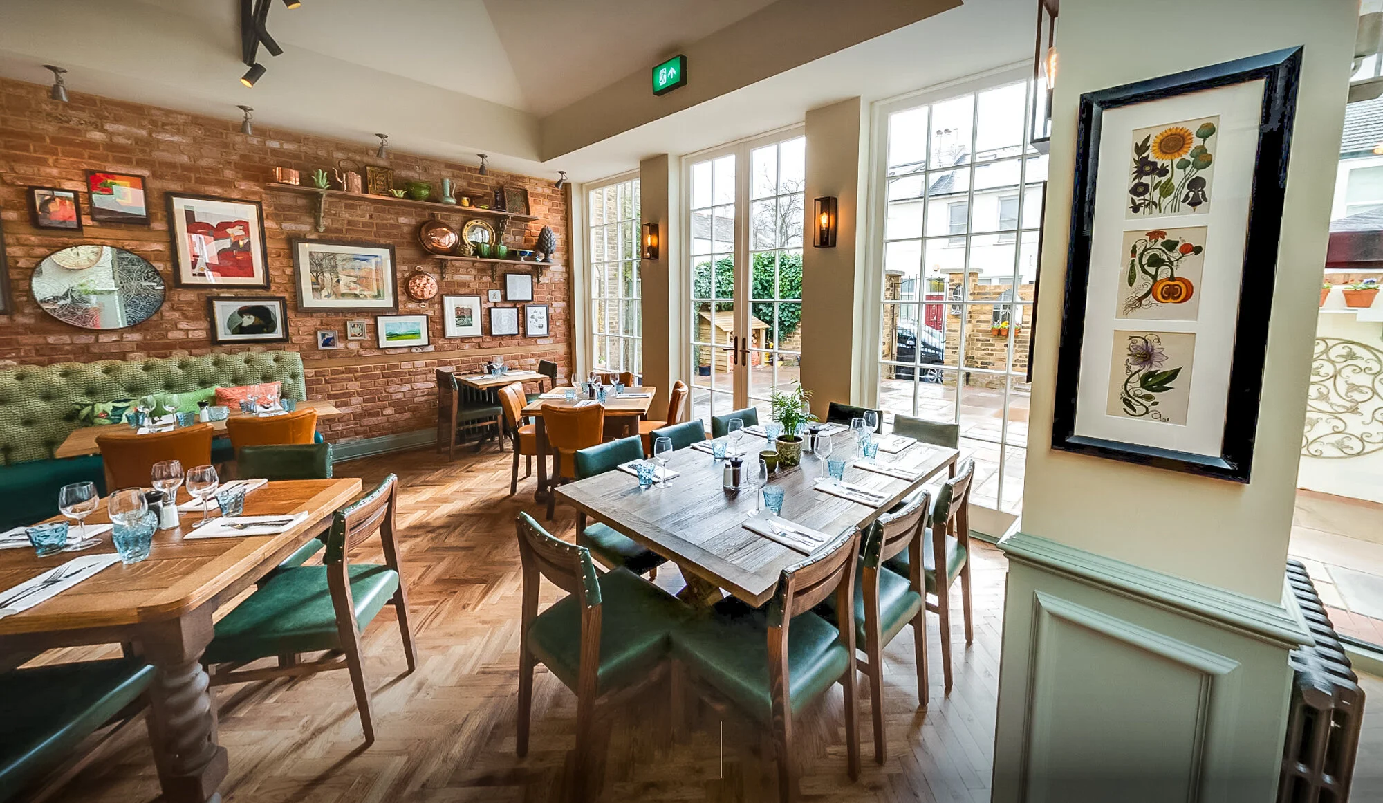 100+ Frames for The Canbury Arms, Kingston upon Thames — Leigh Picture