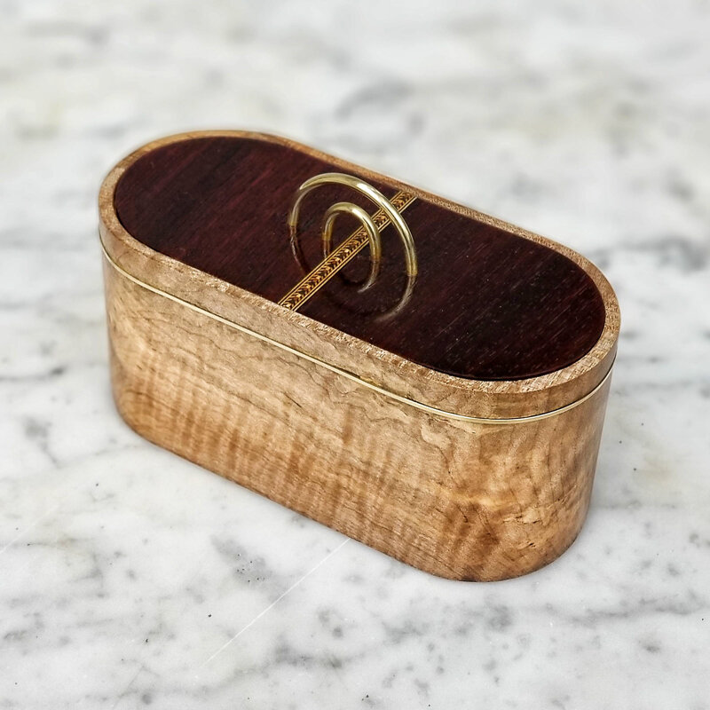 Stadia Collection: Santa Cruz Guitar Company #1 - Medium Sized Box