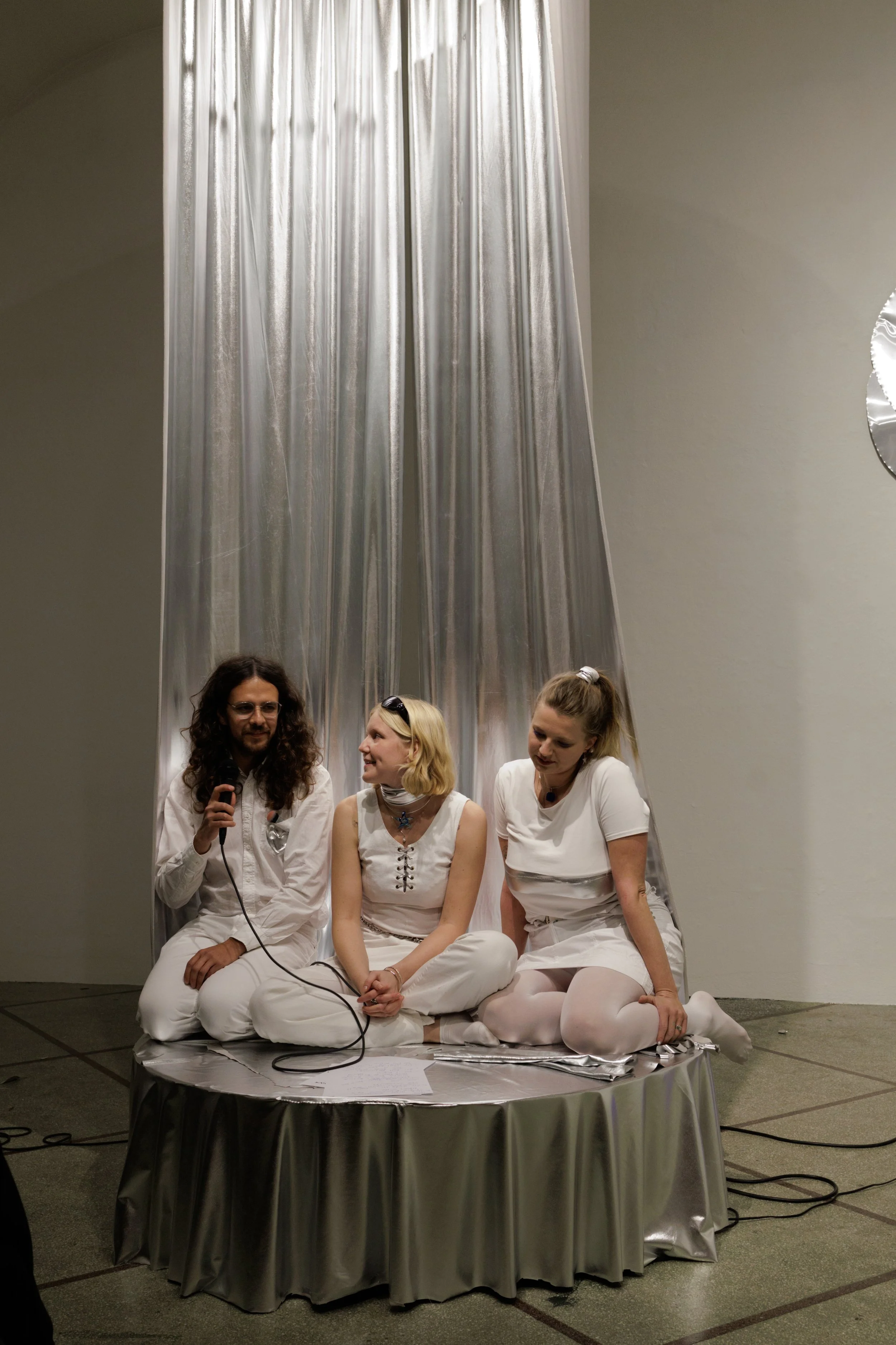 MINN FYRSTI GJÖRNINGUR