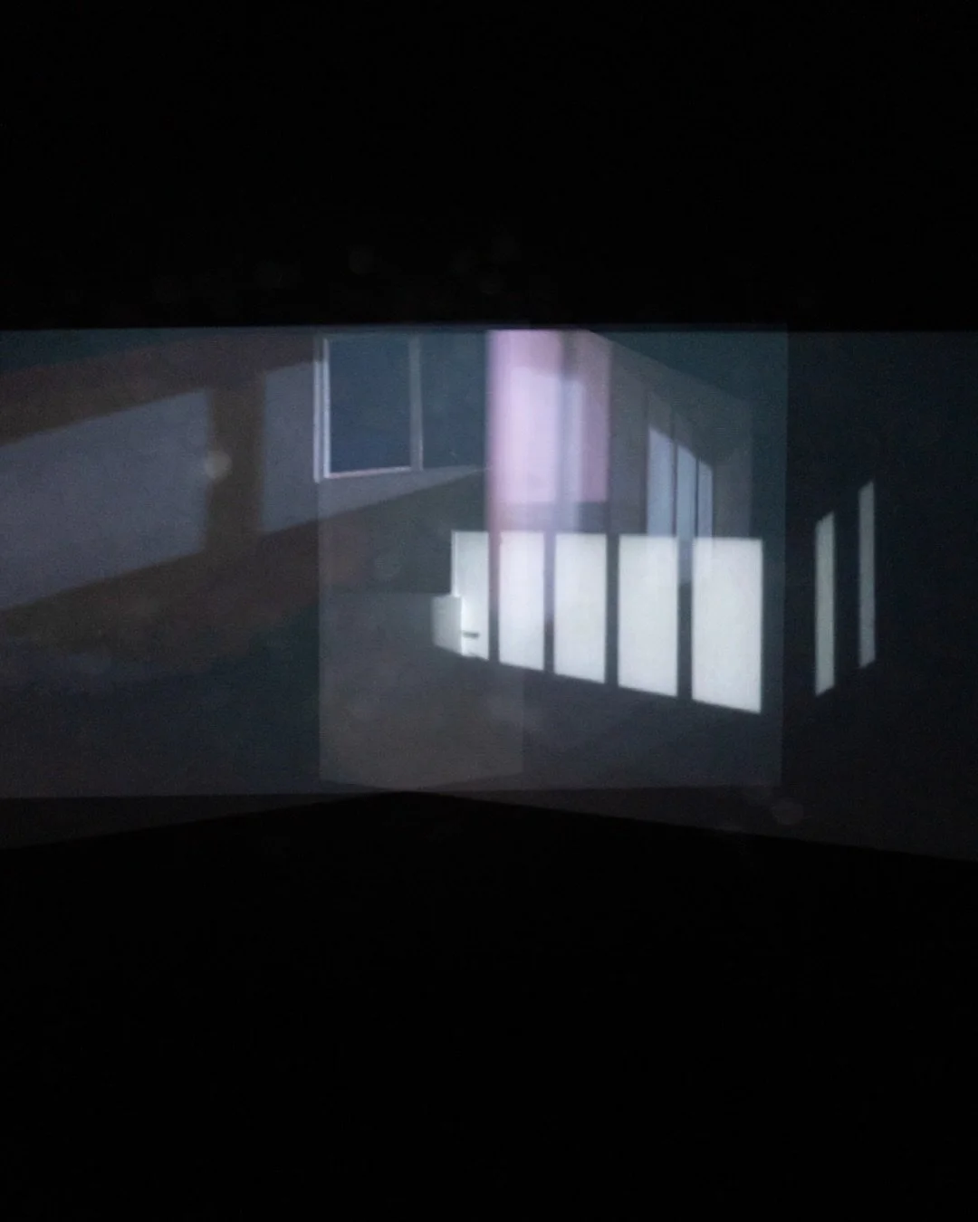 Sk&iacute;ma eftir S&ouml;ru Bj&ouml;rndsd&oacute;ttur stendur &iacute; Gryfju til 15.02.26!

&Ouml;ll velkomin✨Fr&iacute;tt inn!

🔀

Glow by Sara Bj&ouml;rnsd&oacute;ttir runs until 15.02.26!

Everyone is welcome✨ Free admission!