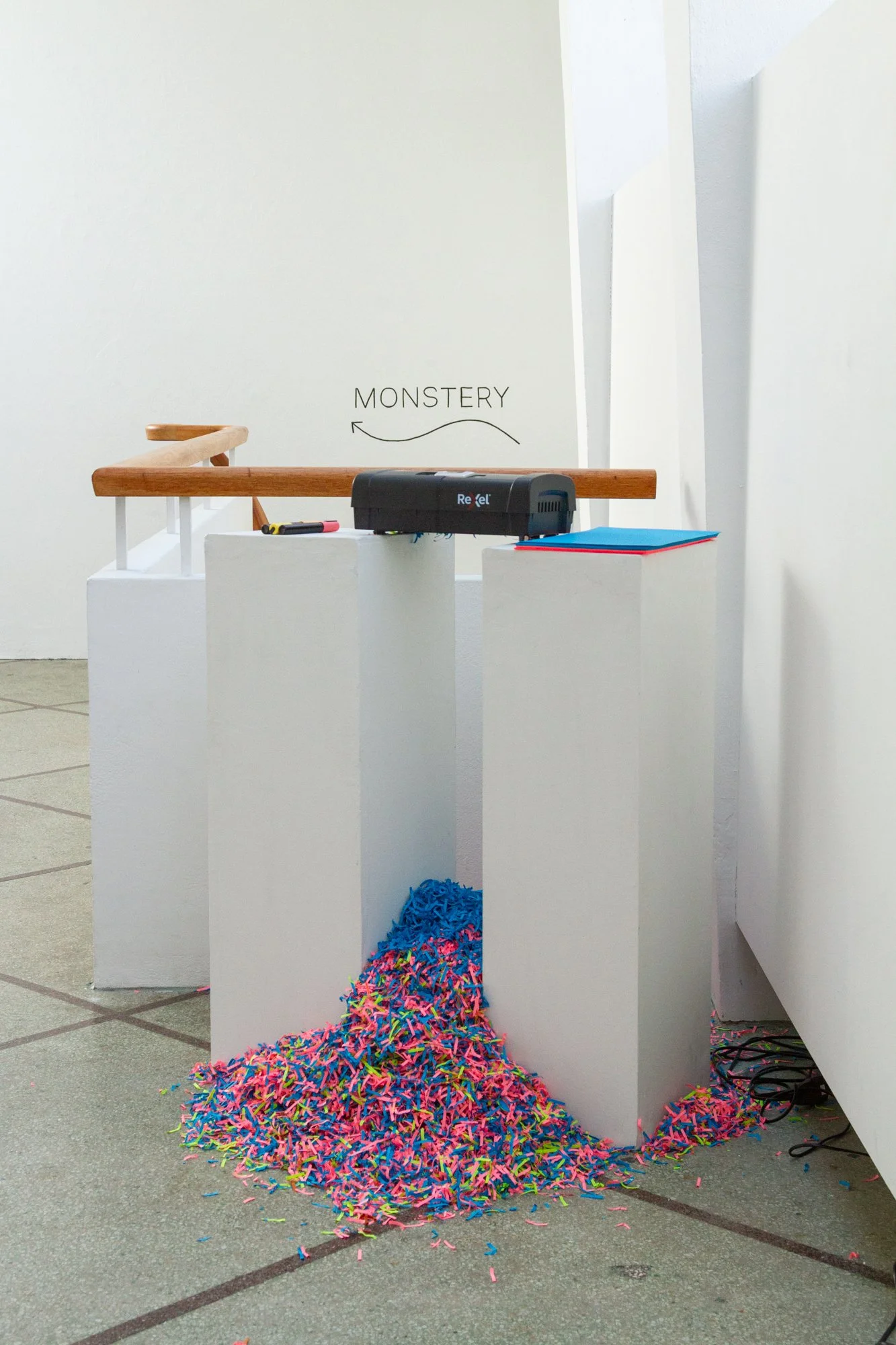 Innsetningarmyndir_Monstery-47.jpg