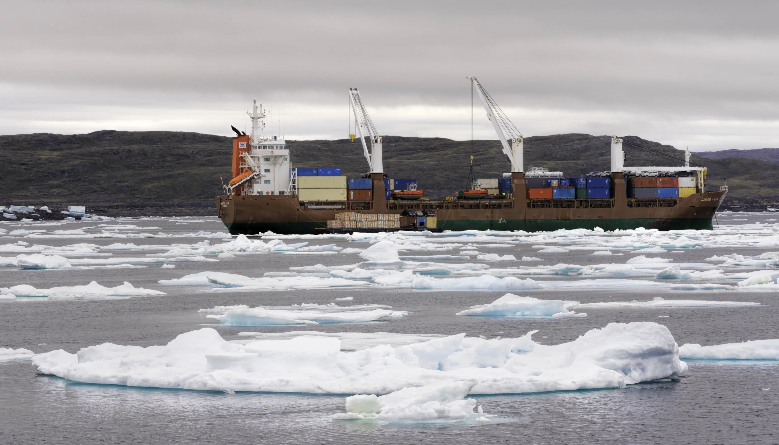 Qamutik in Iqaluit Aug.2,2015.jpg