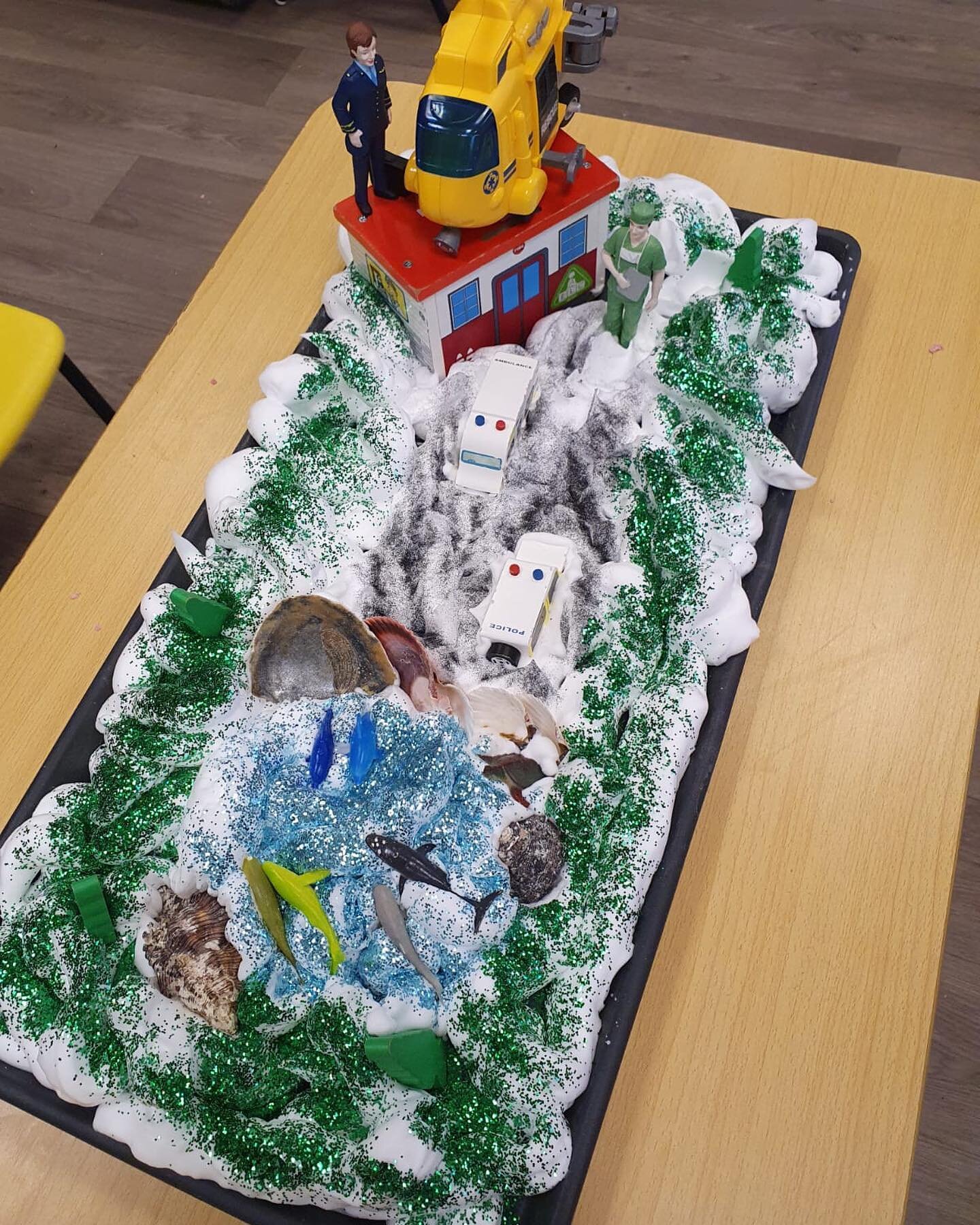 Sometimes the quality and creativity of the team amazes me! The dedication to craft something so enticing and exciting for the children to enjoy is outstanding! They loved it! 

#leapfrogdaynursery #babyroom #softplay #nursery #croydon #daycare #pres