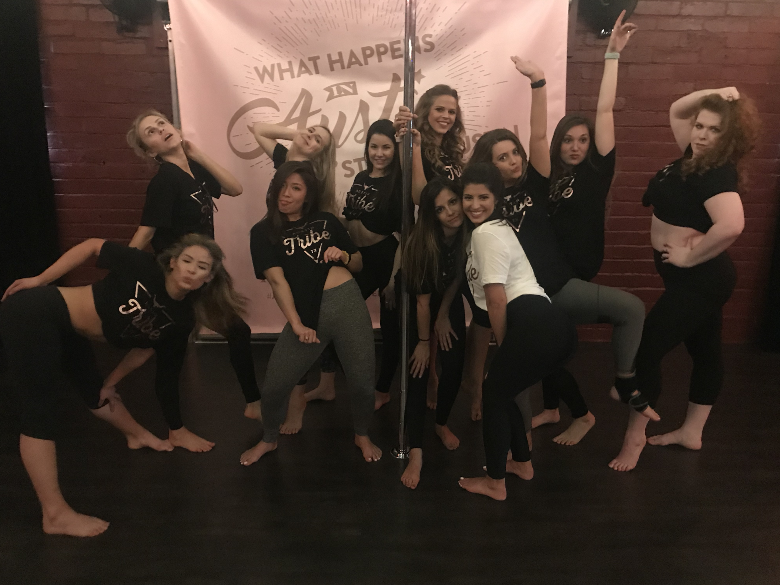 "The Lioness" Bachelorette Pole Dance Party!