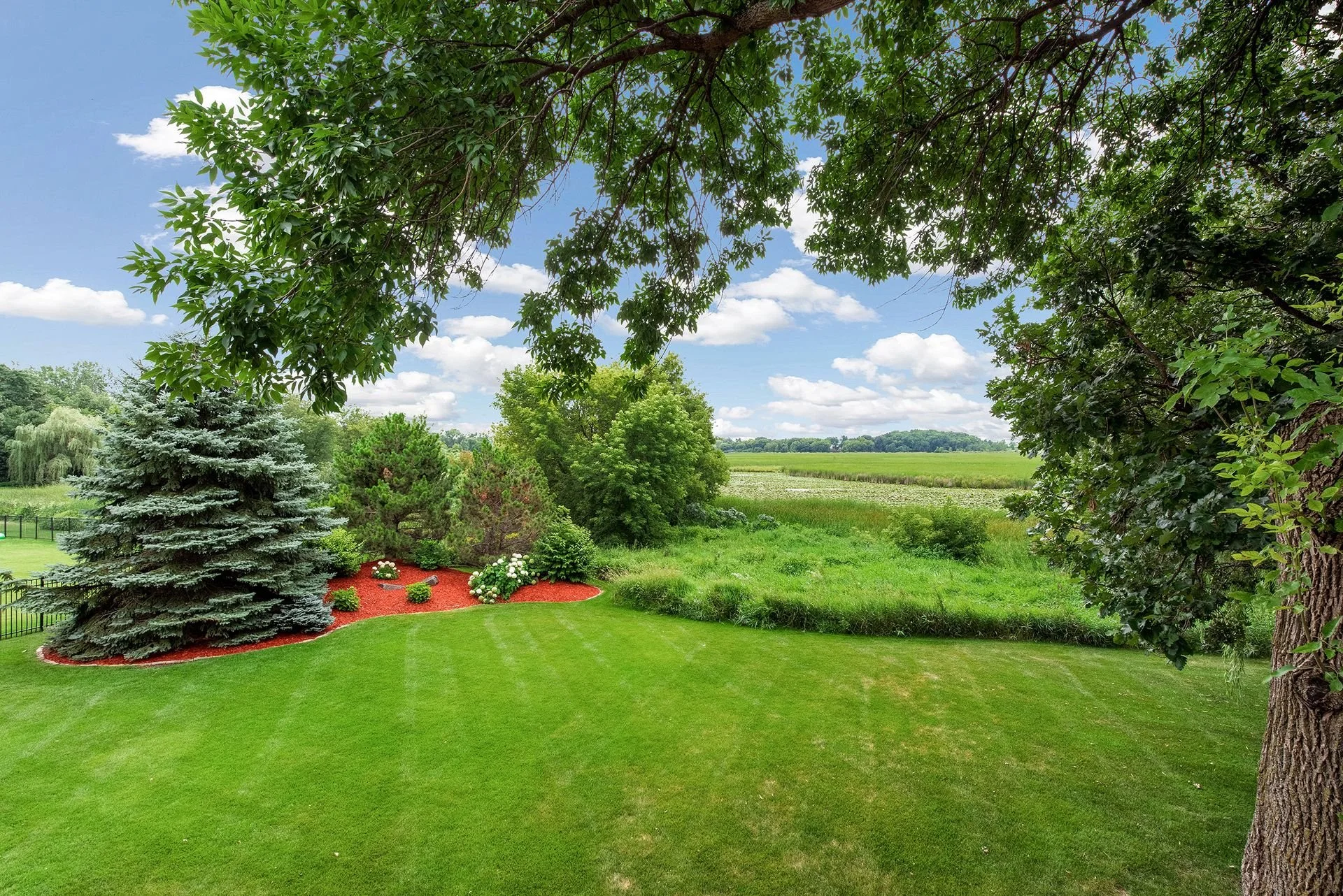 1045 Settlers Road - Spacecrafting - 0057.jpg